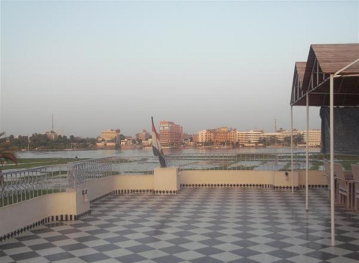 Nile View Hotel Luxor Exterior photo